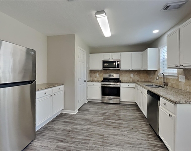 1227 Caraquet Drive - Photo Thumbnail 6