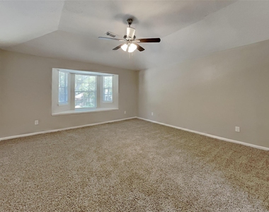 1227 Caraquet Drive - Photo Thumbnail 10