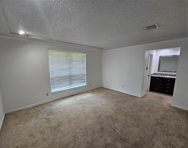 2715 Ashington Drive - Photo Thumbnail 32