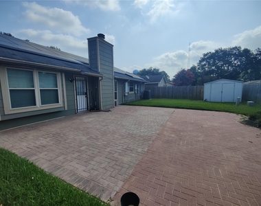 2715 Ashington Drive - Photo Thumbnail 36