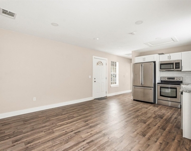 3822 Lila Street - Photo Thumbnail 5
