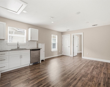 3822 Lila Street - Photo Thumbnail 2