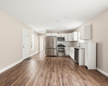 3822 Lila Street - Photo Thumbnail 4