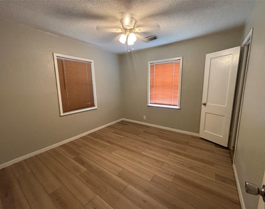 5501 Menard Avenue - Photo Thumbnail 7