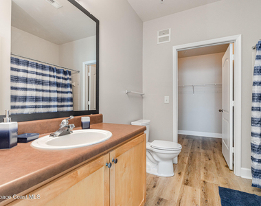 6470 Borasco Drive - Photo Thumbnail 10