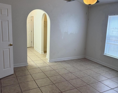 3133 Cauthen Creek Drive - Photo Thumbnail 5