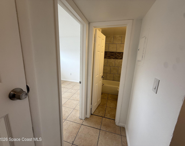 180 Minna Lane - Photo Thumbnail 8