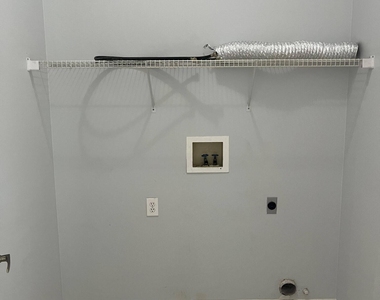 292 Carmel Drive N - Photo Thumbnail 32