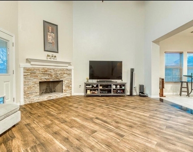 7618 Blossommist Ln - Photo Thumbnail 1