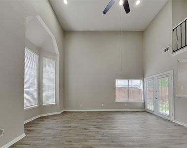 8718 Pines Place Drive - Photo Thumbnail 1
