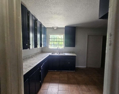 7338 Bigwood Street - Photo Thumbnail 3