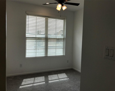 28813 Bobcat Run Drive - Photo Thumbnail 9