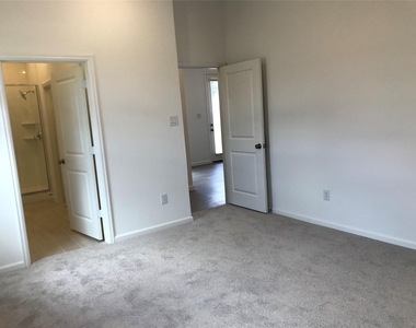 28813 Bobcat Run Drive - Photo Thumbnail 16