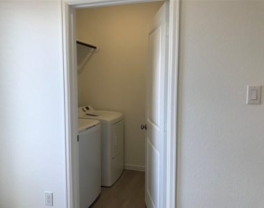 28813 Bobcat Run Drive - Photo Thumbnail 11