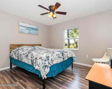 300 Palm Avenue - Photo Thumbnail 7