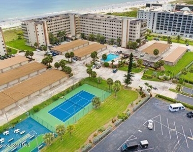 1860 N Atlantic Avenue - Photo Thumbnail 4