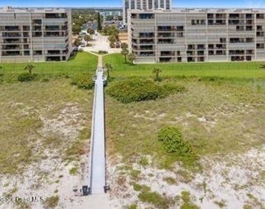 1860 N Atlantic Avenue - Photo Thumbnail 2