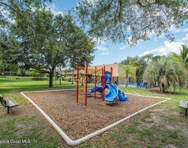 265 Spring Drive - Photo Thumbnail 21