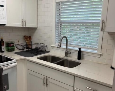 265 Spring Drive - Photo Thumbnail 6