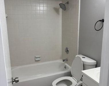 265 Spring Drive - Photo Thumbnail 19