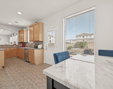 7023 Westford Park Lane - Photo Thumbnail 19