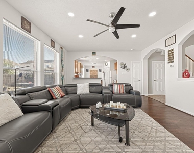 7023 Westford Park Lane - Photo Thumbnail 11