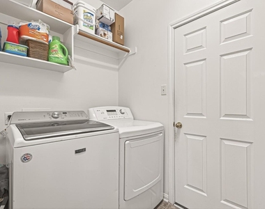 7023 Westford Park Lane - Photo Thumbnail 21