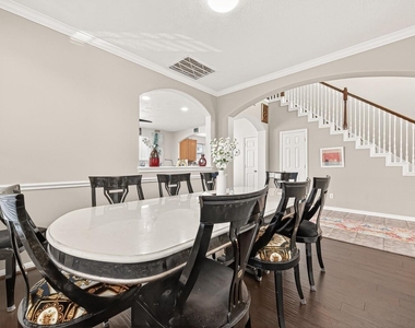 7023 Westford Park Lane - Photo Thumbnail 8