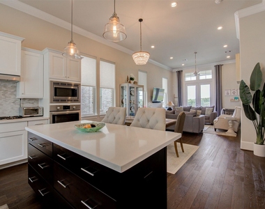 9664 Knight Road - Photo Thumbnail 1