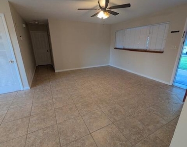 530 Allen Drive - Photo Thumbnail 7