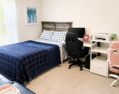 3197 Westover Avenue Se - Photo Thumbnail 13