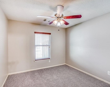 19607 Buckland Park Drive - Photo Thumbnail 12
