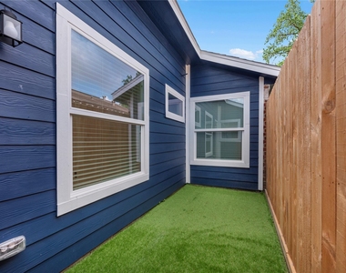 18503 Willow Moss Drive - Photo Thumbnail 15