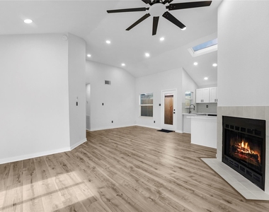18503 Willow Moss Drive - Photo Thumbnail 3