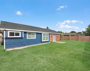 18503 Willow Moss Drive - Photo Thumbnail 17