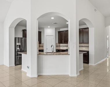 4703 Goldeneye Drive - Photo Thumbnail 13