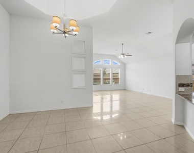 4703 Goldeneye Drive - Photo Thumbnail 7