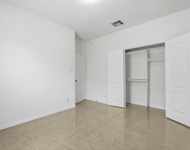 4703 Goldeneye Drive - Photo Thumbnail 16