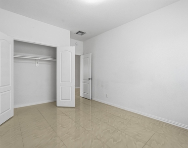 4703 Goldeneye Drive - Photo Thumbnail 20