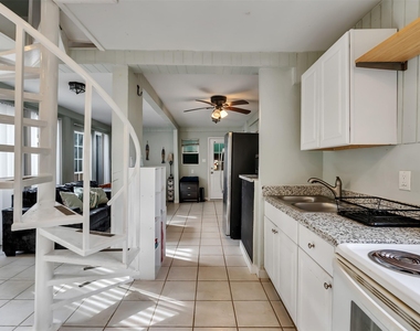 3529 Avenue M - Photo Thumbnail 10