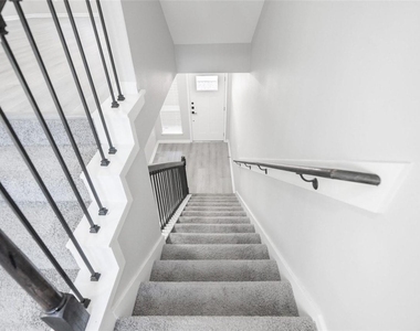 2519 Washington Street - Photo Thumbnail 5