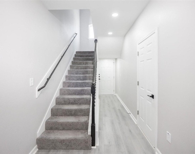 2519 Washington Street - Photo Thumbnail 2