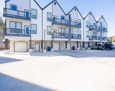 2519 Washington Street - Photo Thumbnail 1