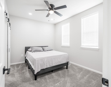 2519 Washington Street - Photo Thumbnail 34