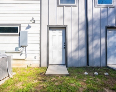 2519 Washington Street - Photo Thumbnail 26