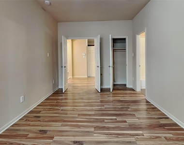 1411 Cameron Park Lane - Photo Thumbnail 21