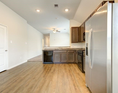 14469 Sugar Pines Drive - Photo Thumbnail 13