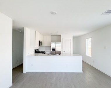 14704 S Ascot Bend Circle - Photo Thumbnail 3