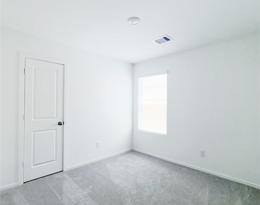 14704 S Ascot Bend Circle - Photo Thumbnail 10