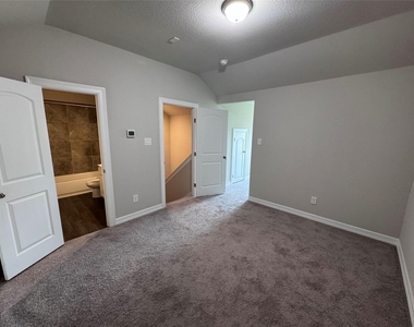 11014 Crescent Light Way - Photo Thumbnail 10